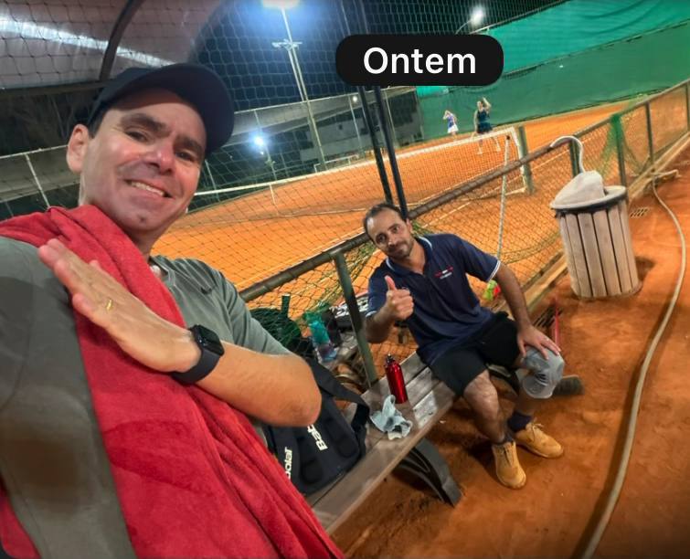 Print de Tiaguinho aplicando dois pneus no Daniel